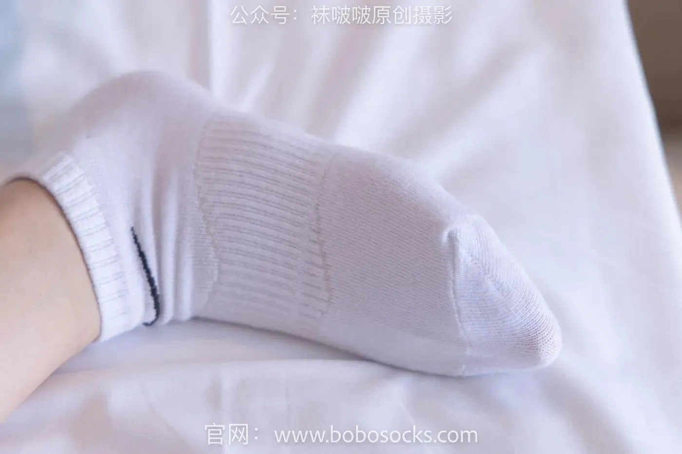 [BoBoSocks袜啵啵]NO.136 小甜豆-高跟长靴、白棉袜、裸足 [200P]插图8